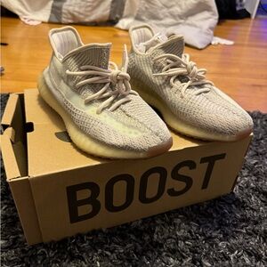 Adidas Yeezy Boost 350 V2